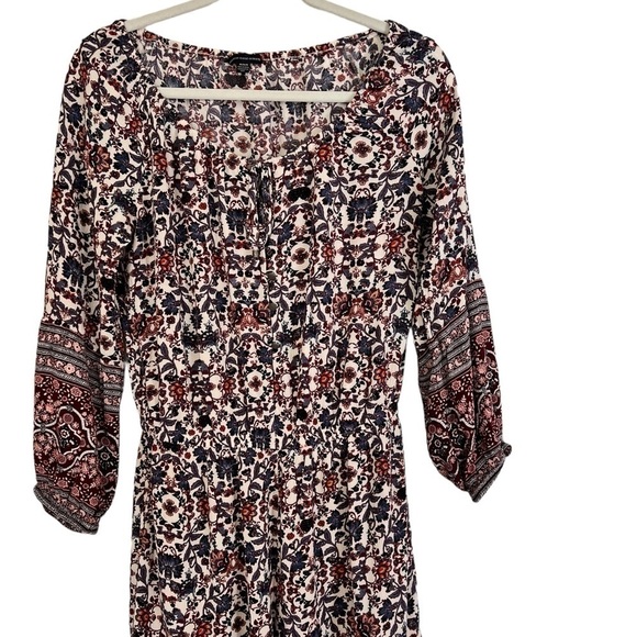 American Eagle Outfitters Pants - American Eagle Outfitters Floral Romper Shorts Jumpsuit in Size M